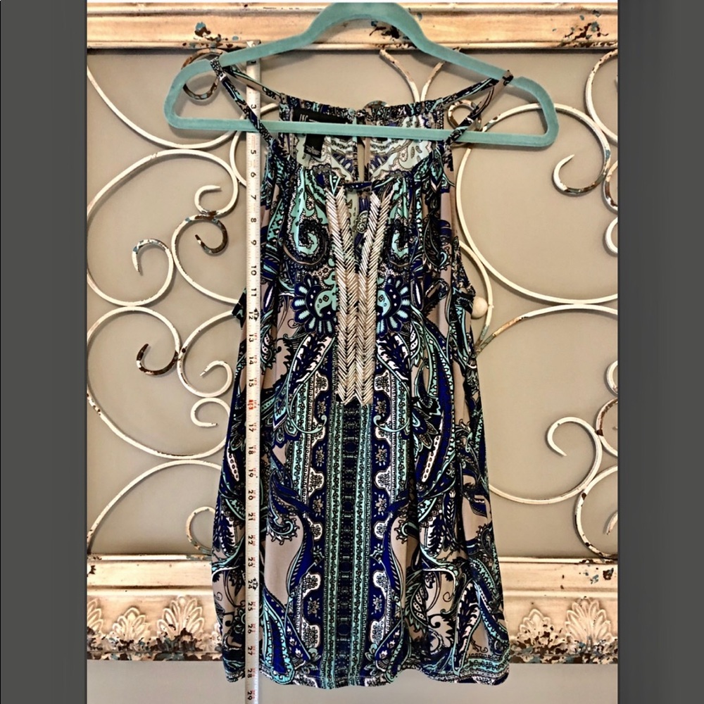 Colorful comfy Sleeveless Blouse, flattering